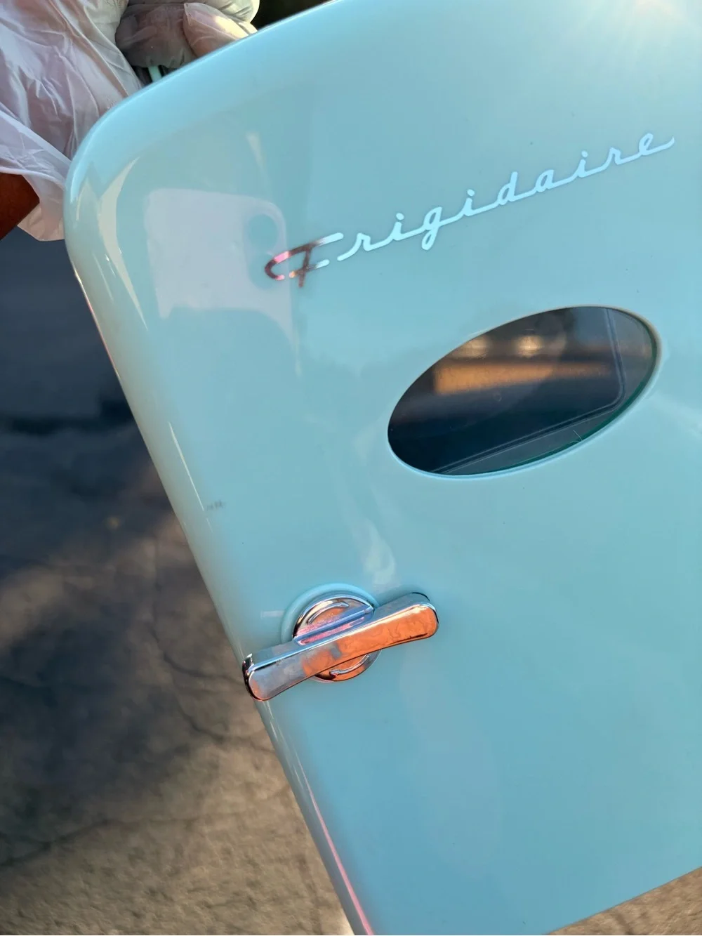 Frigidaire mini can fridge
